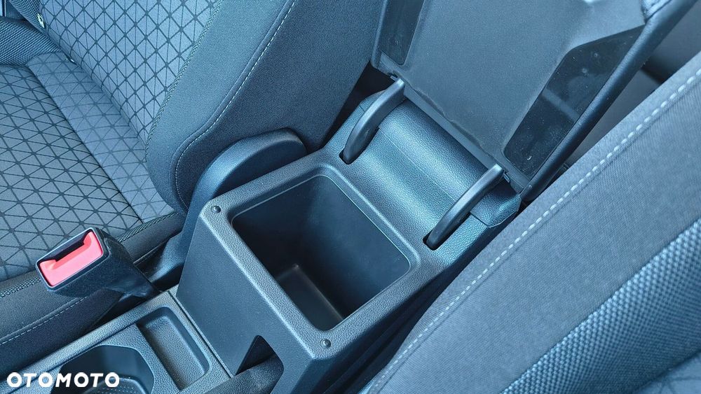 Volkswagen T-Cross - 28