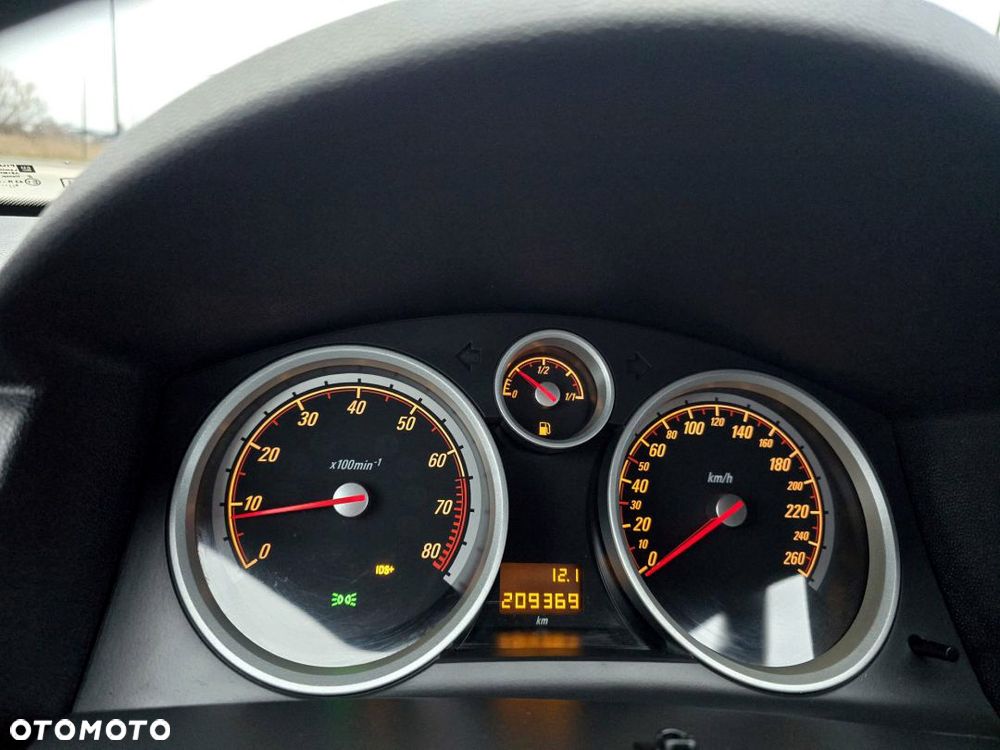 Opel Astra 2.0 Turbo Sport - 23