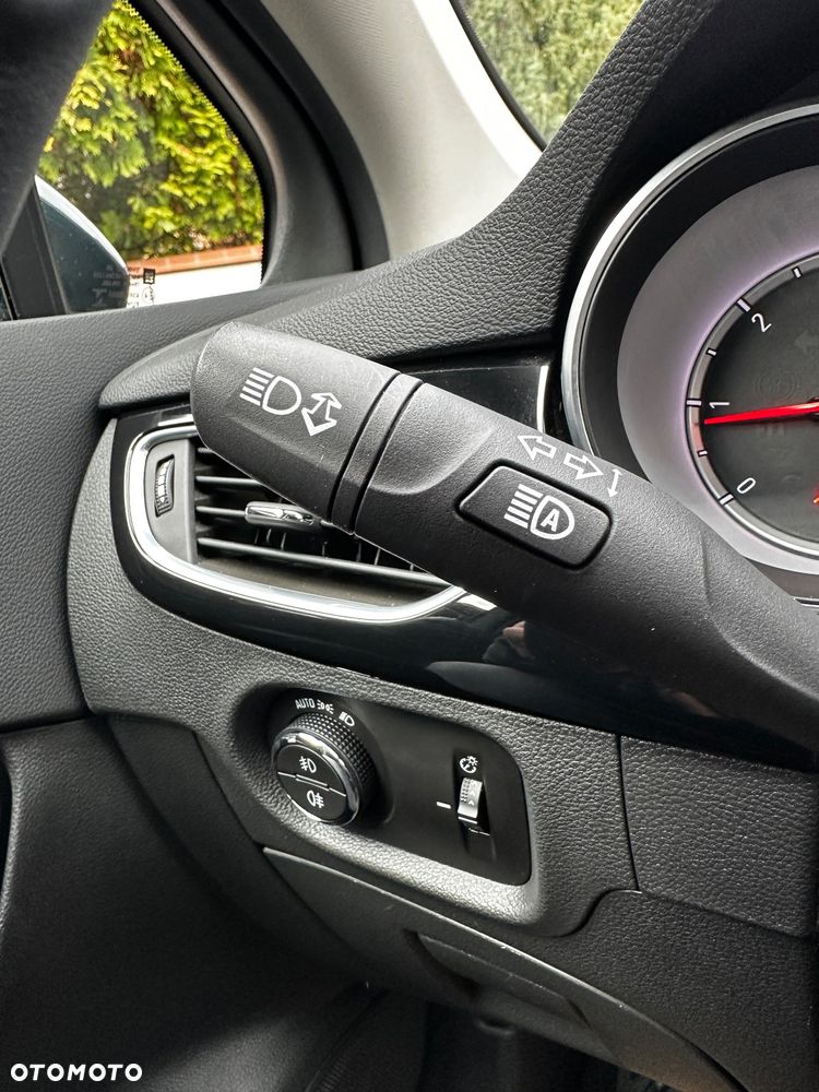 Opel Astra 1.6 D (CDTI) Automatik Innovation - 25