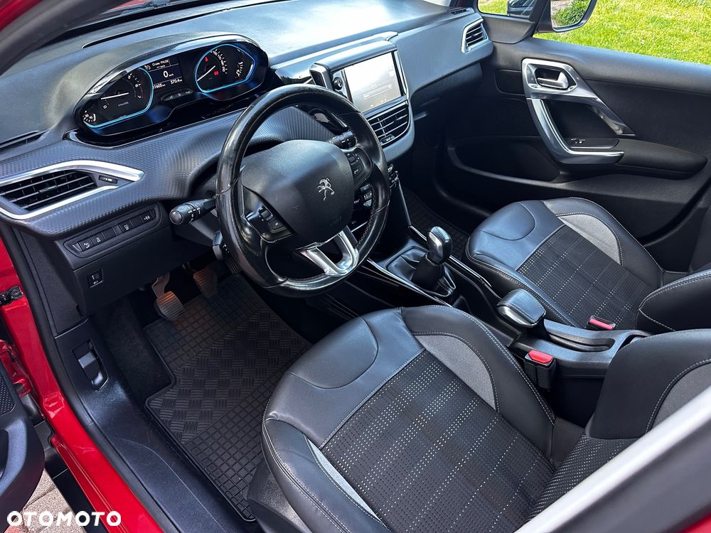 Peugeot 2008 PureTech 82 Allure - 19