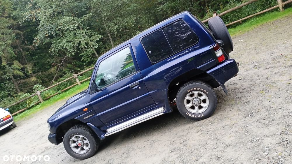 Mitsubishi Pajero 2.5 TD GL - 17