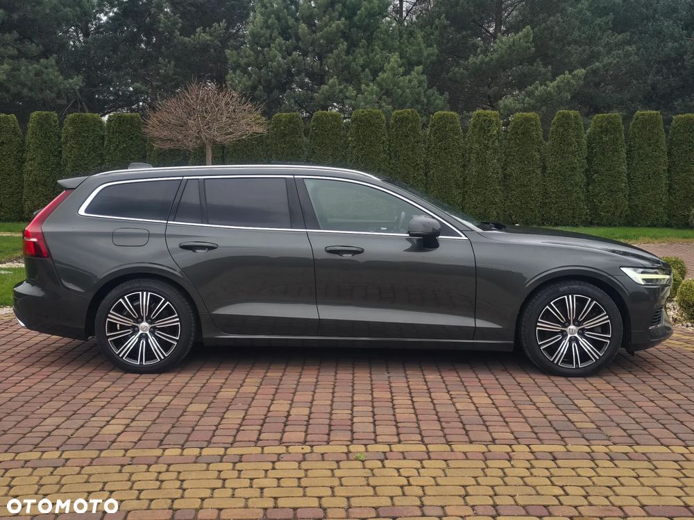 Volvo V60 T8 AWD Plug-In Hybrid Inscription - 8