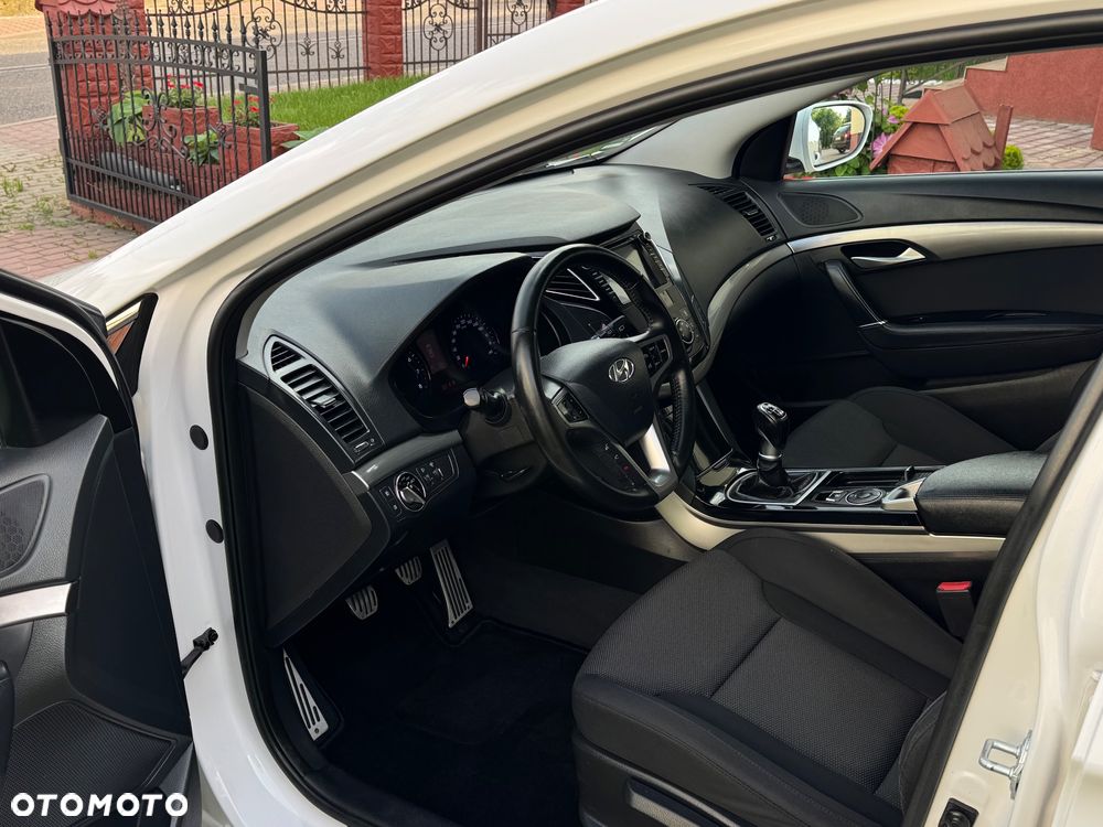 Hyundai i40 Kombi 1.6 Classic - 9