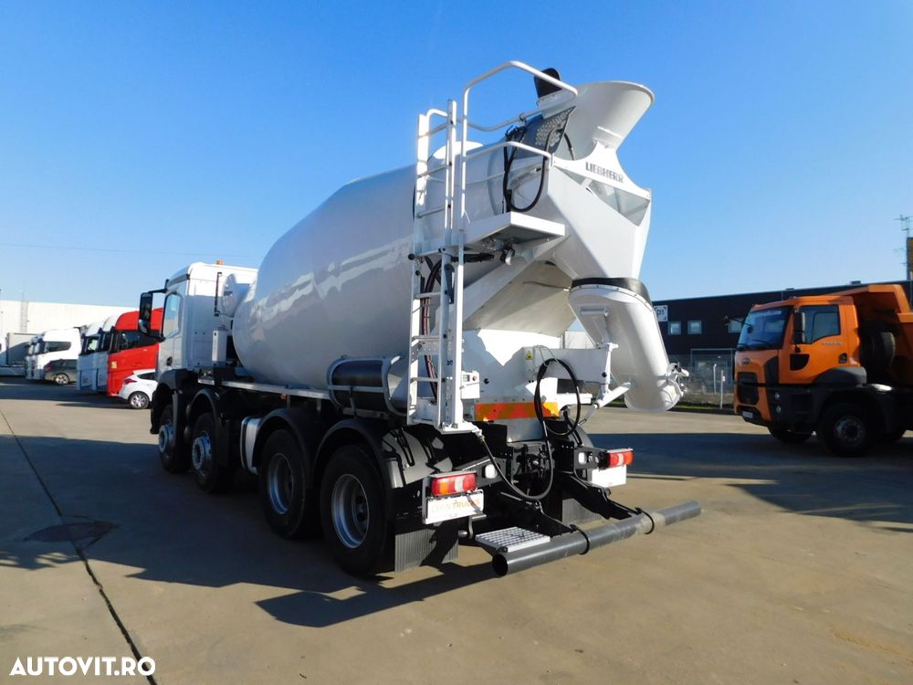 Mercedes-Benz Arocs - 4