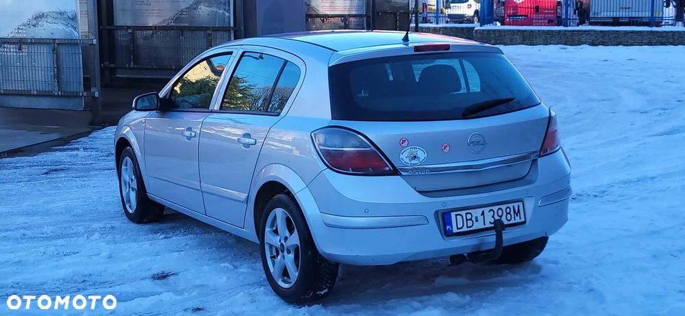 Opel Astra 1.8 Innovation - 11
