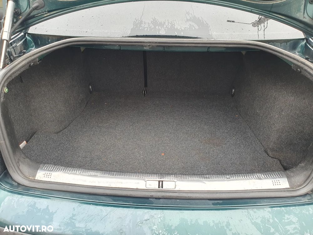 Volkswagen Passat 1.9TDI Basis - 23