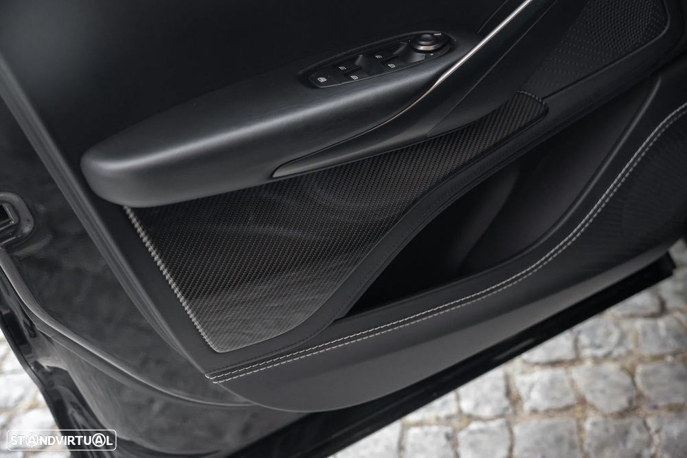 Aston Martin DBX 707 - 23