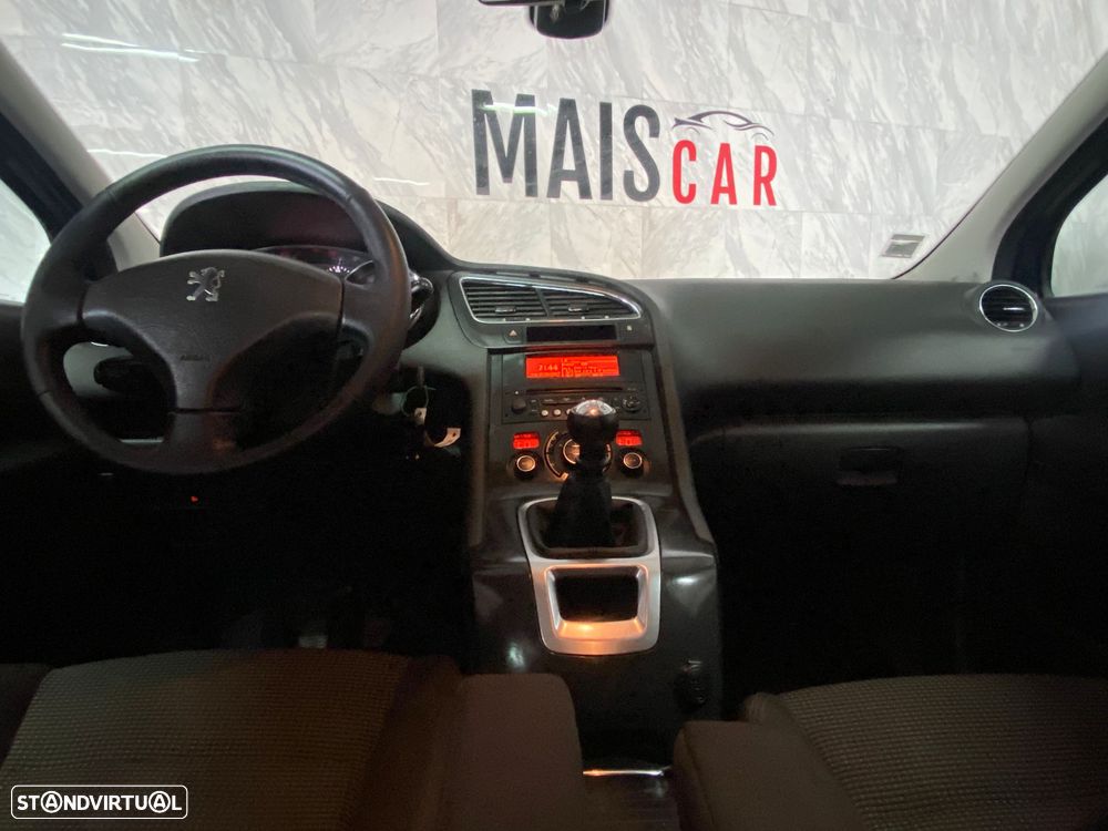Peugeot 5008 1.6 HDi Premium - 14