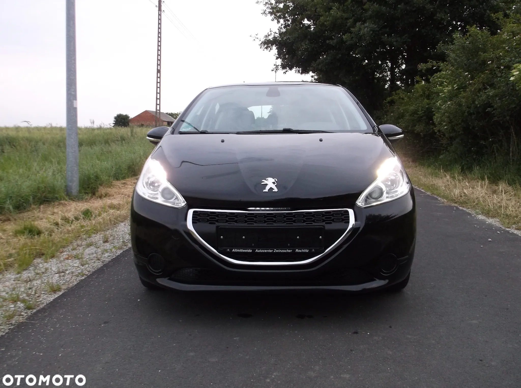 Peugeot 208 1.2 PureTech Allure - 24