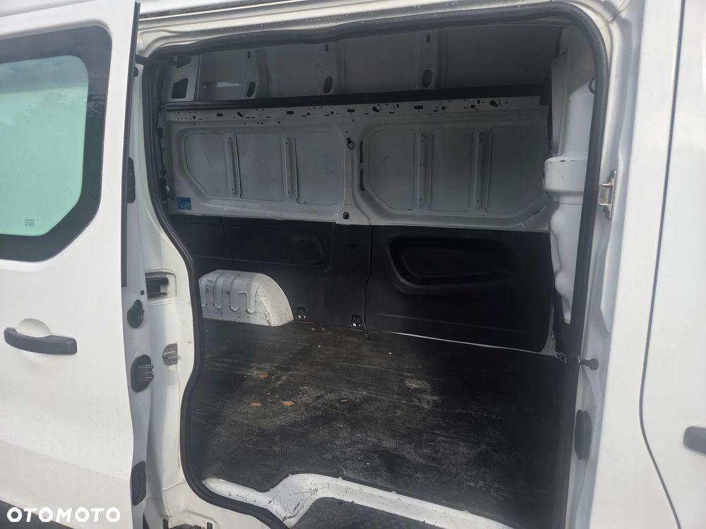 Opel vivaro - 5