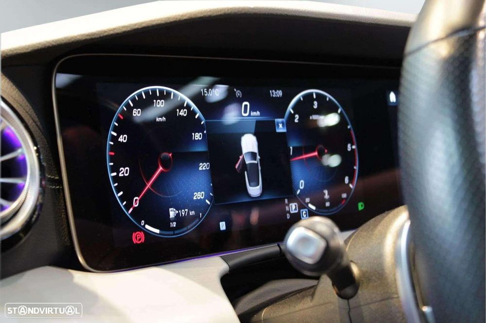 Mercedes-Benz E 220 - 32