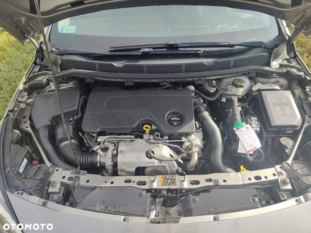 Opel Astra 1.6 CDTI Elite S&S - 32