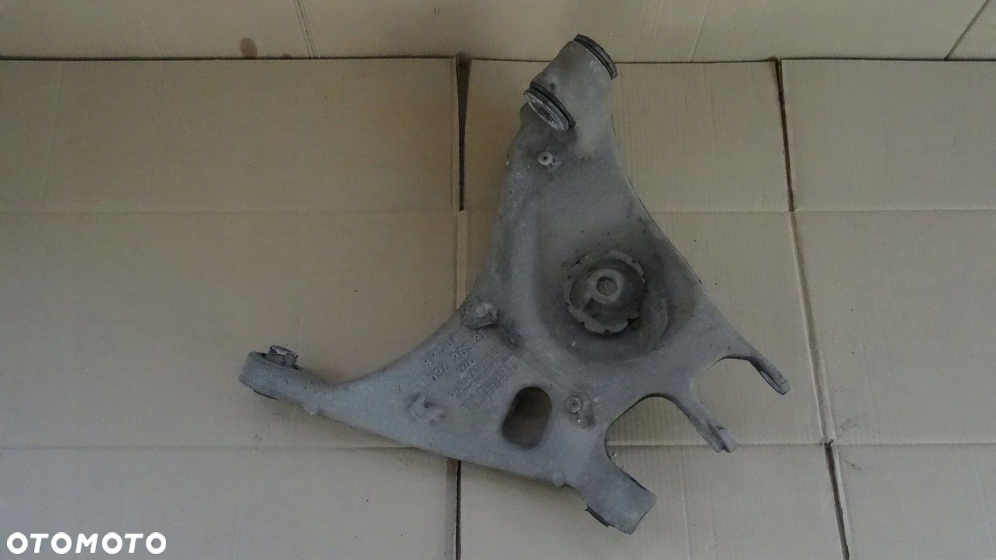 AUDI A4 B6 1.6 WAHACZ PRAWY TYŁ SEDAN 8E0505312 03426331 - 1