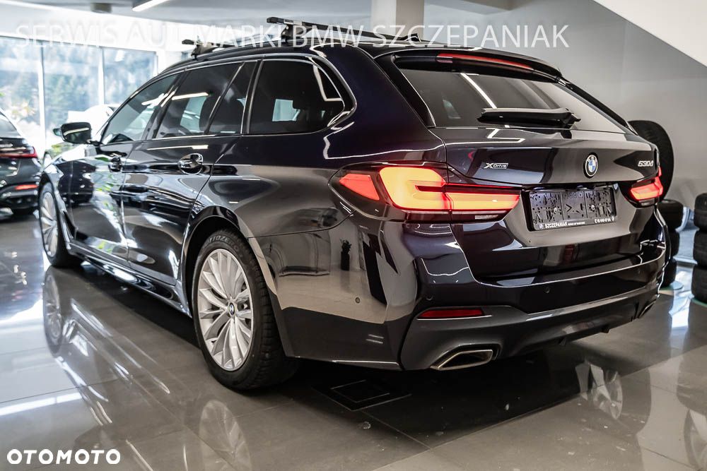 BMW Seria 5 530d xDrive M Sport Edition - 8