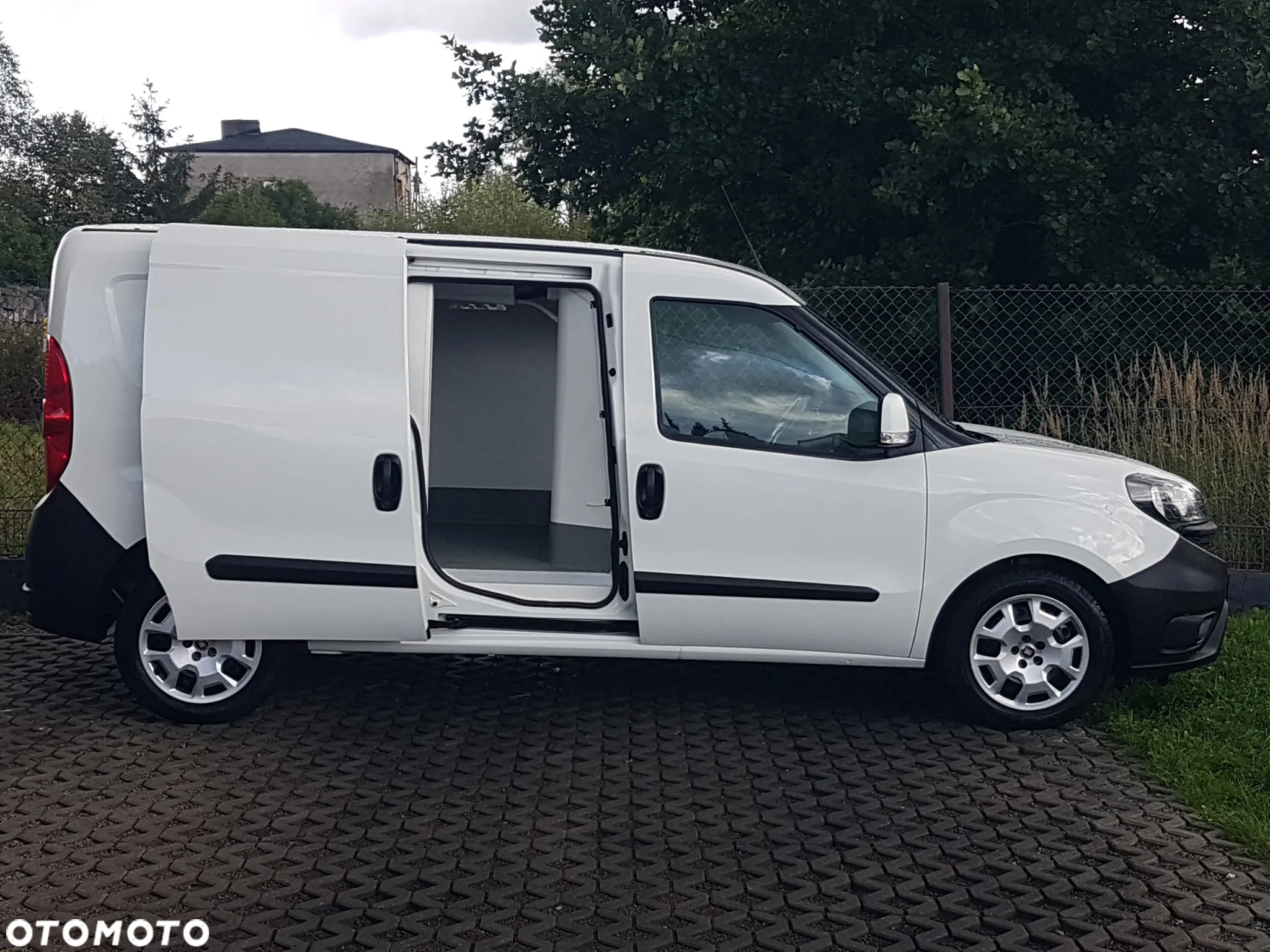 Fiat DOBLO MAXI CHŁODNIA MROŹNIA IZOTERMA GRZANIE AGREGAT ZANOTTI DŁUGI L2H1 TEMPOMAT AC - 31