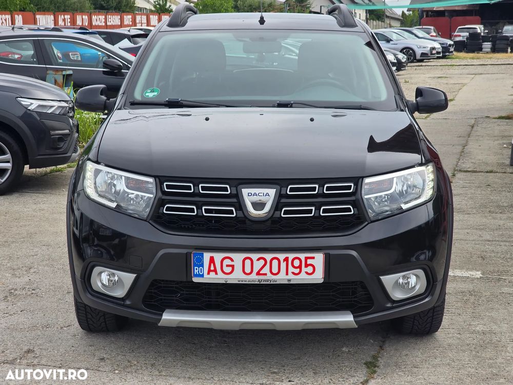 Dacia Sandero Stepway TCe 90 (S&S) Celebration - 2
