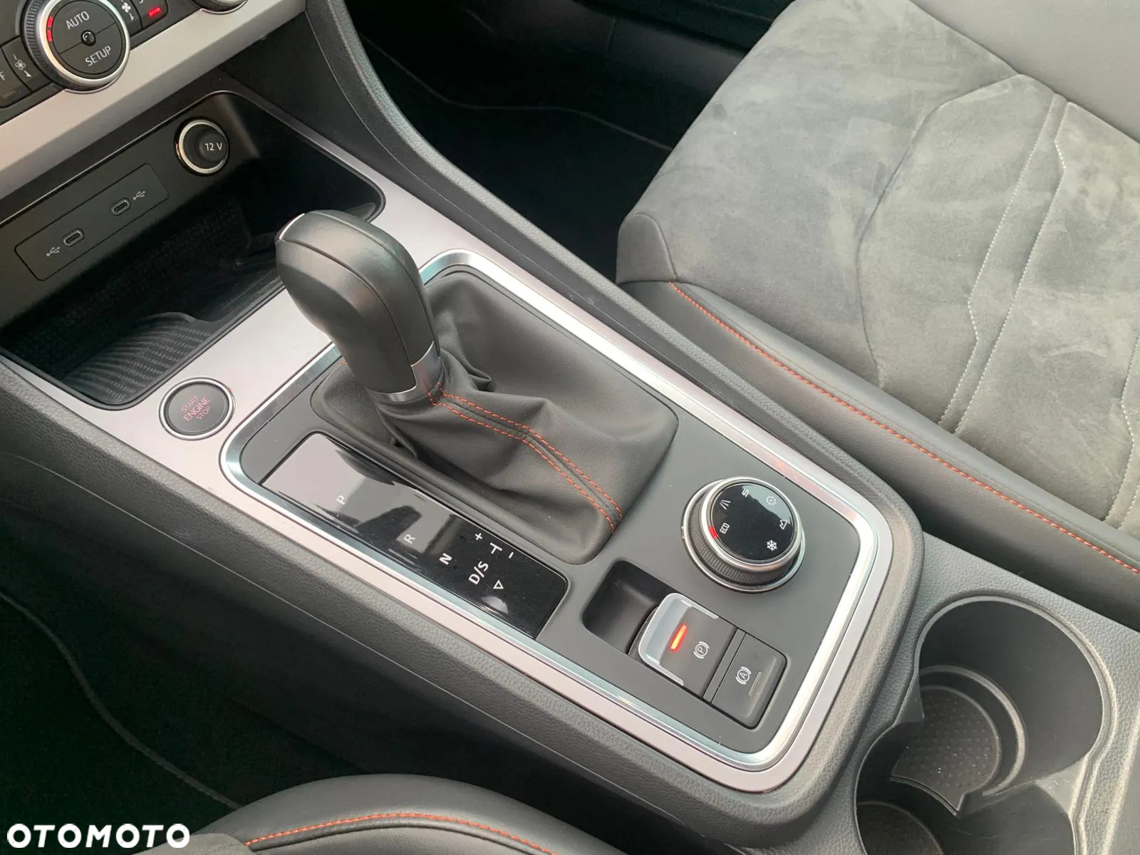Seat Ateca 2.0 TSI 4Drive DSG OPF FR - 14