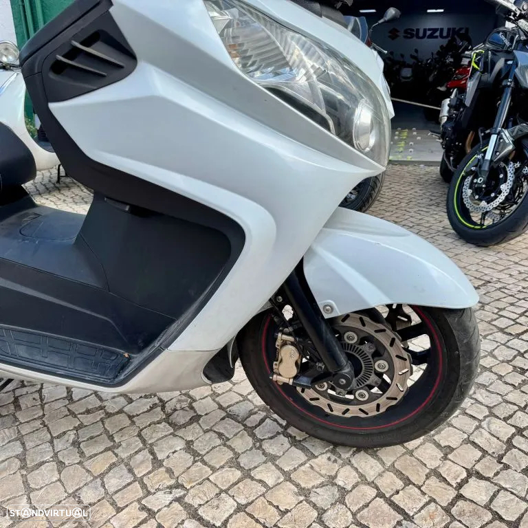 Sym MAXSYM 600 - 25