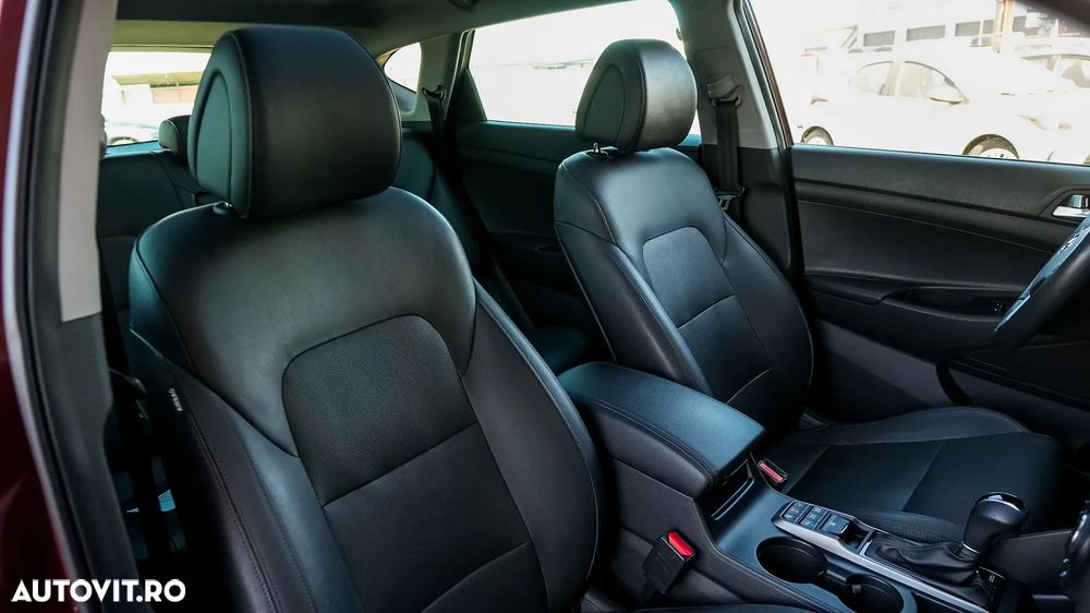 Hyundai Tucson 2.0 CRDI 4WD 6AT Luxury+ - 32