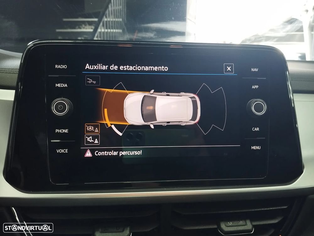 VW T-Roc 1.0 TSI Urban - 24