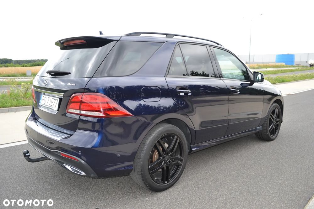 Mercedes-Benz GLE - 4
