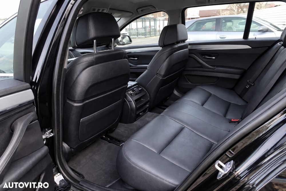 BMW Seria 5 525d Sport-Aut. - 8