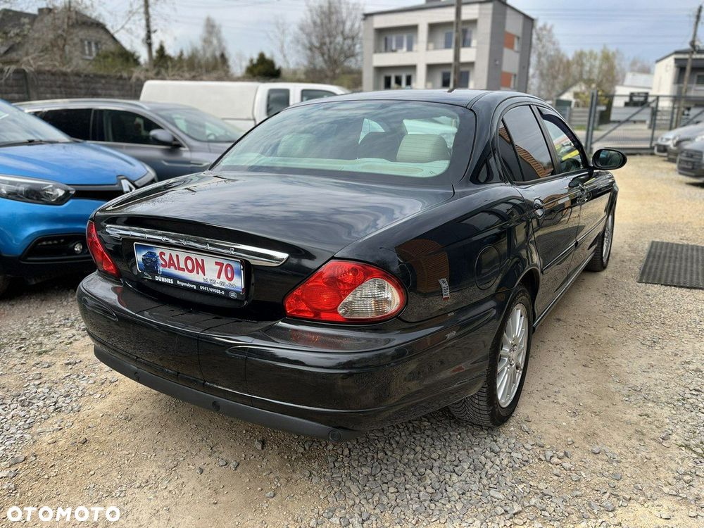 Jaguar X-Type - 8