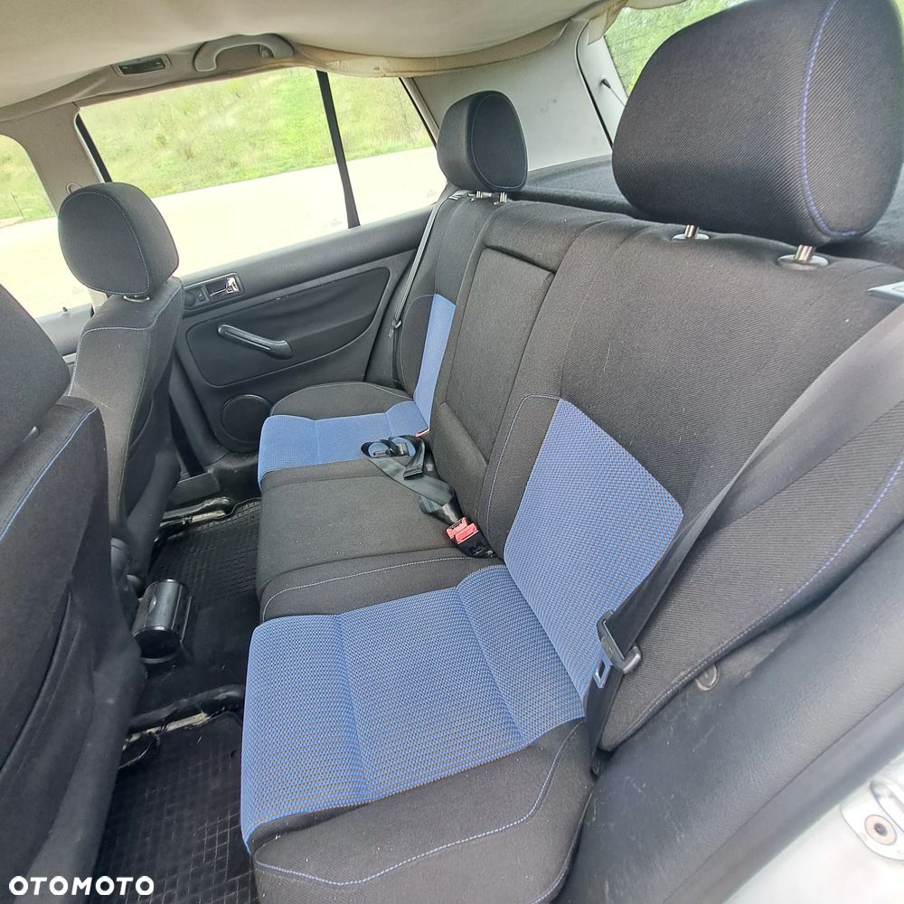 Volkswagen Golf - 13
