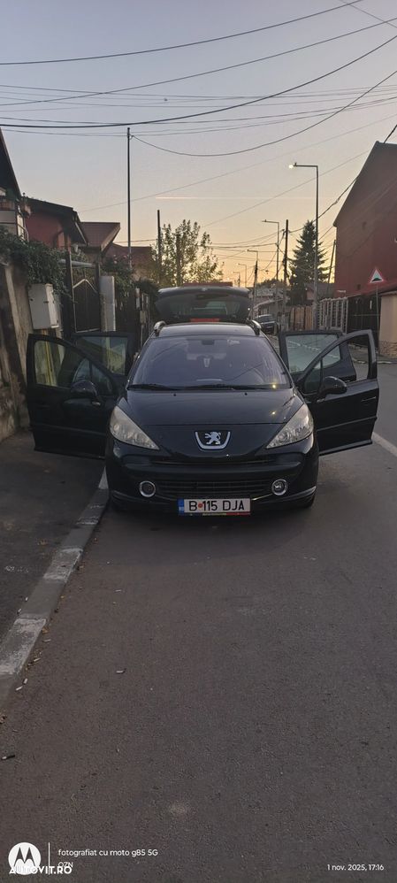 Peugeot 207 SW 95 VTi Family - 17