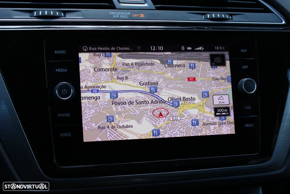 VW Touran 1.6 TDI Highline DSG - 23