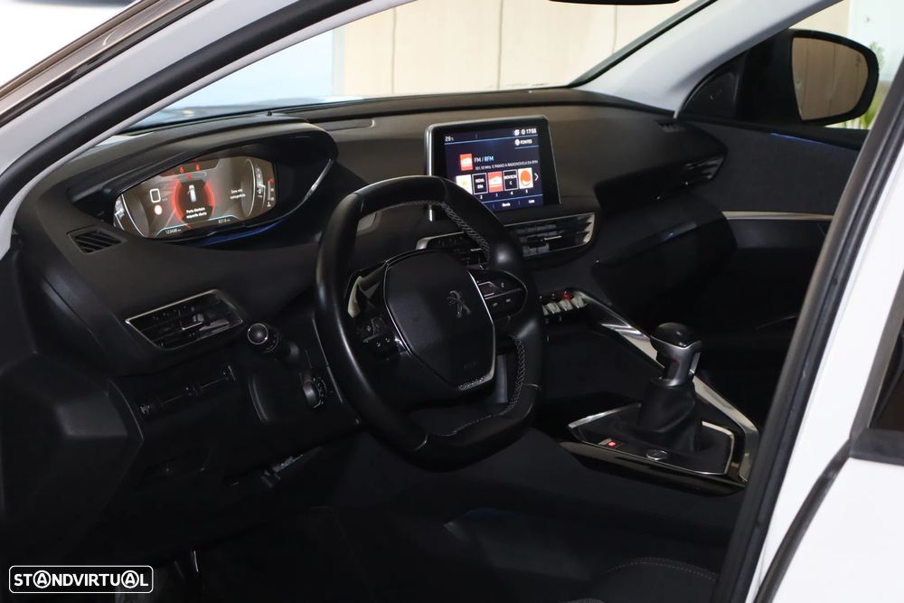Peugeot 3008 PureTech 130 Stop & Start GPF Allure - 18
