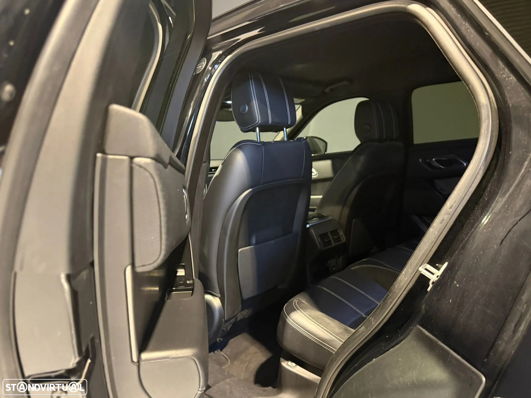 Land Rover Range Rover Velar 2.0 D R-Dynamic - 12