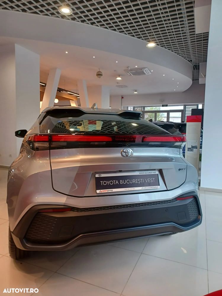 Toyota C-HR - 5