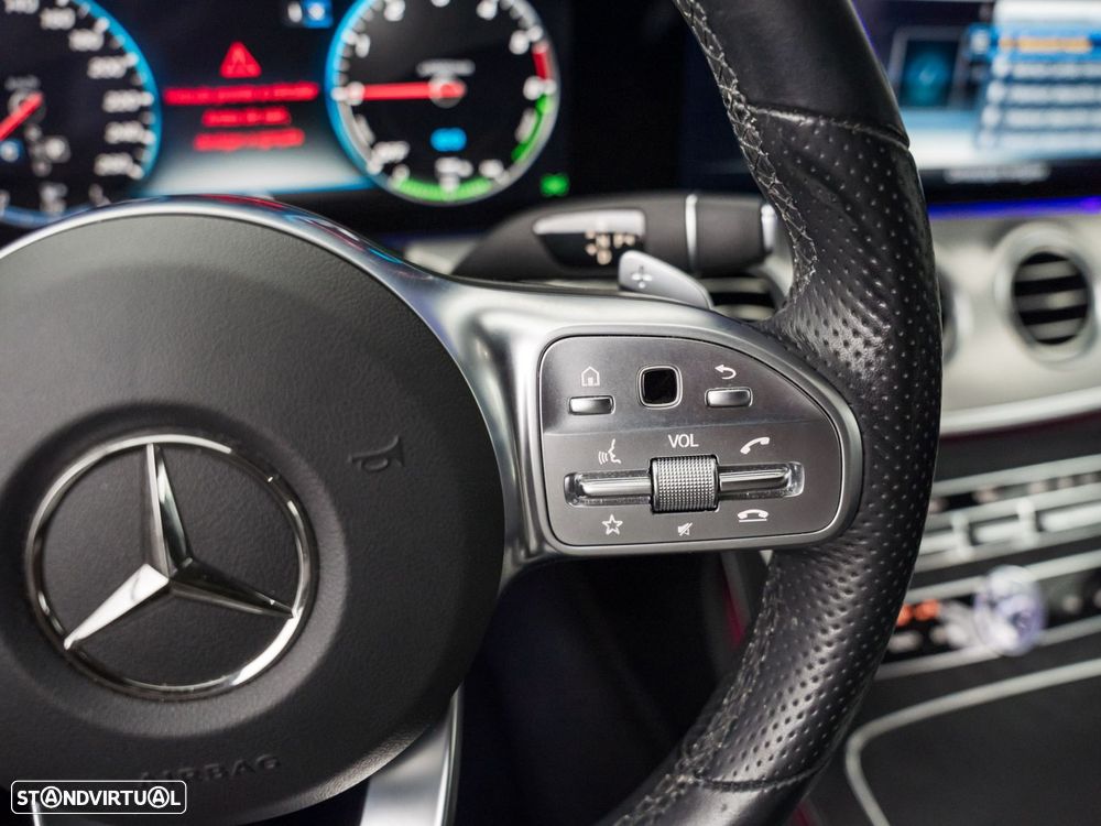 Mercedes-Benz E 300 de AMG Line - 26