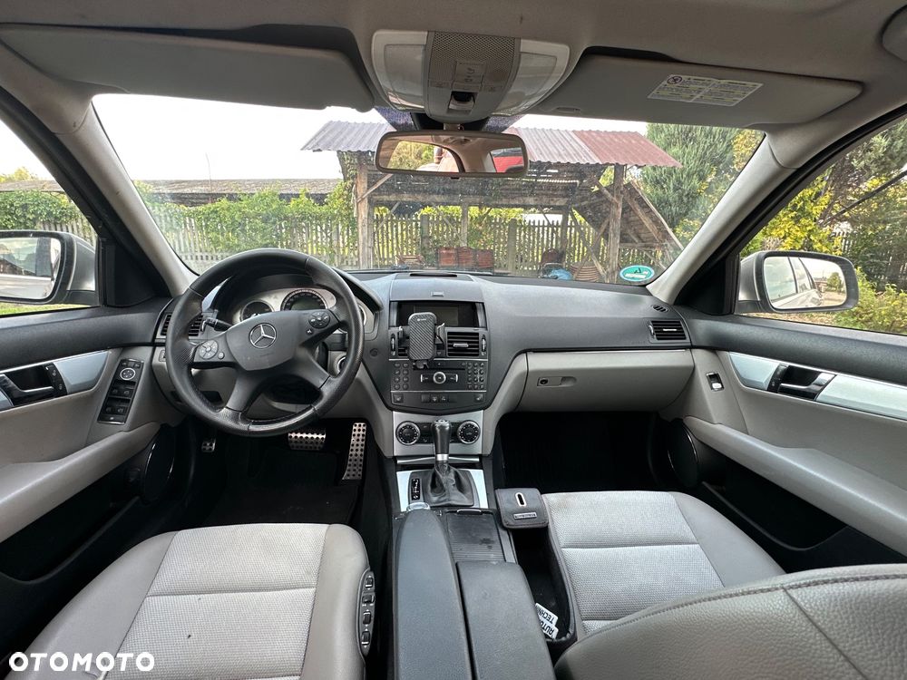 Mercedes-Benz Klasa C 280 Avantgarde 4-Matic - 4