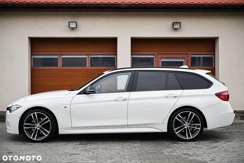 BMW Seria 3 320d xDrive Edition M Sport Shadow - 12