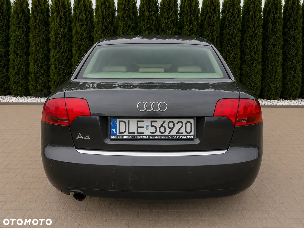 Audi A4 Limousine 2 - 10