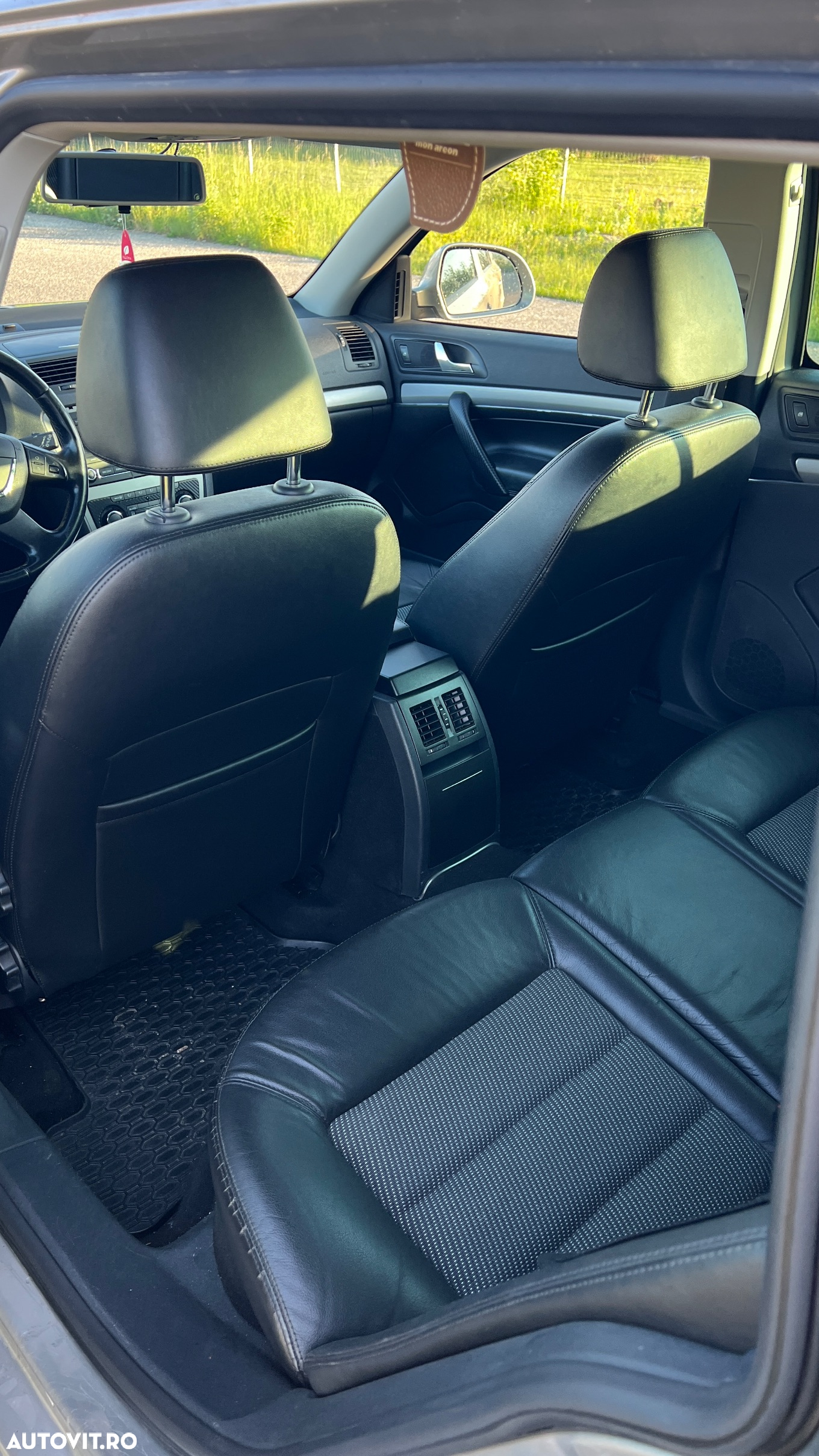 Skoda Octavia Combi 1.6 Elegance - 6