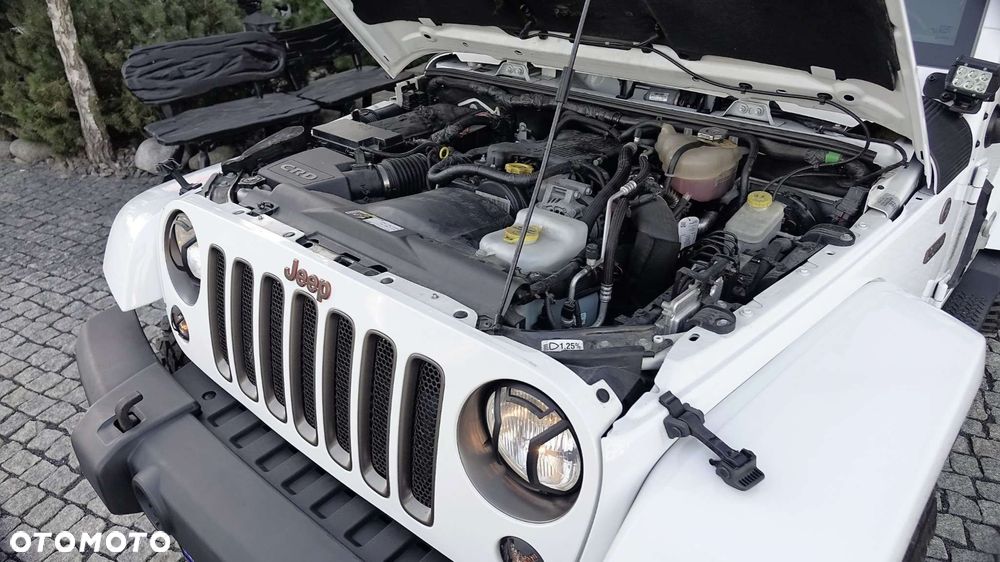 Jeep Wrangler - 21