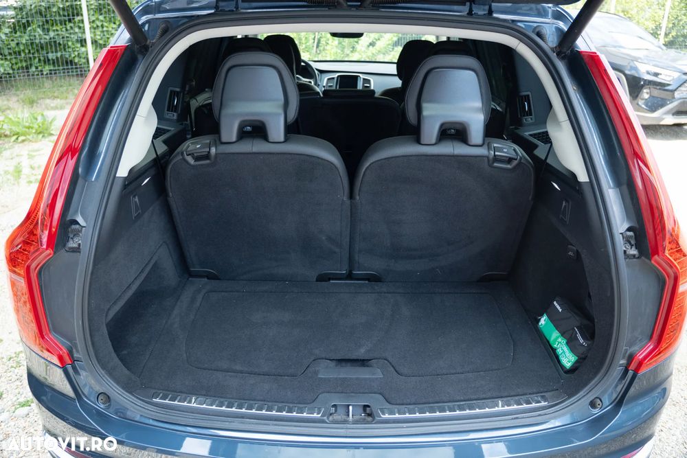 Volvo XC 90 T8 AWD Recharge Geartronic Inscription Edition - 36