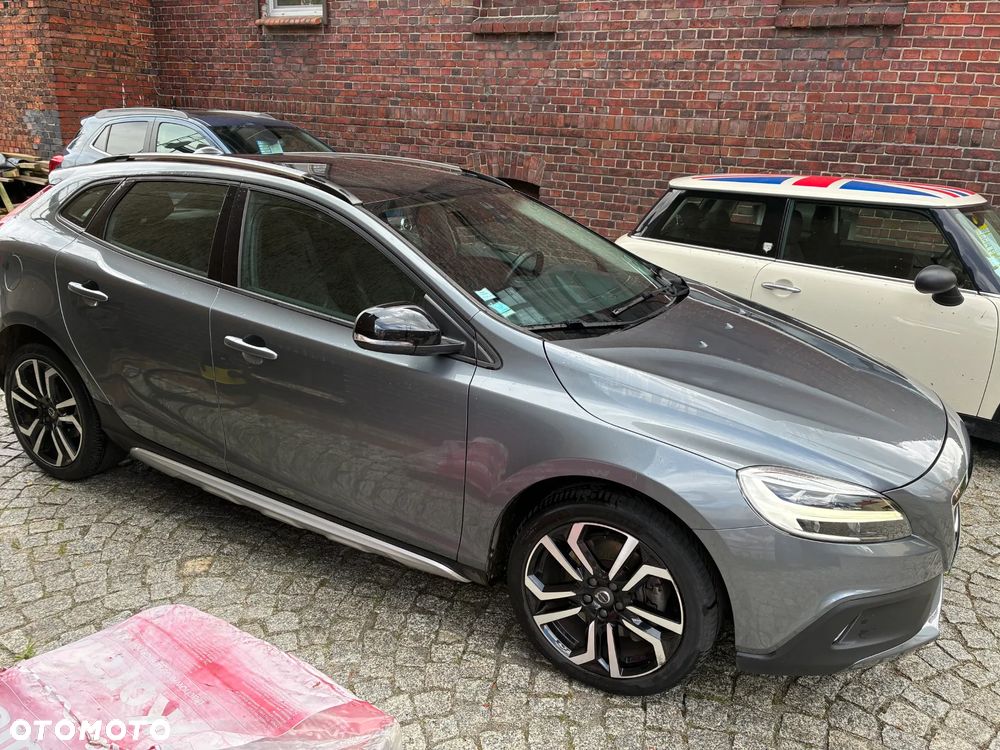 Volvo V40 Cross Country D2 Momentum - 3