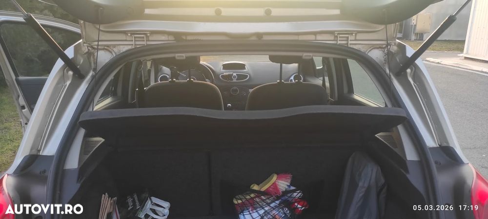 Renault Clio III 1.2 Dynamique - 10