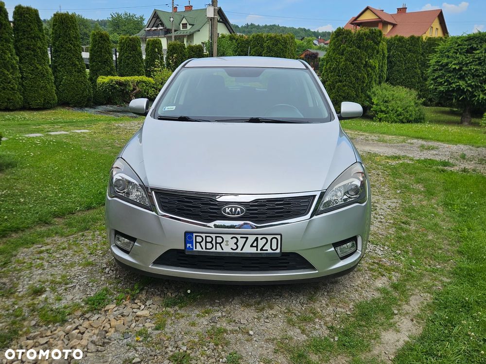 Kia Ceed 1.4 CVVT Attract - 3