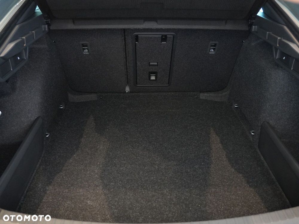 Skoda Octavia 1.5 TSI mHEV Sportline DSG - 19