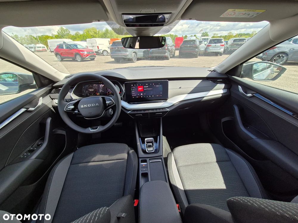 Skoda Octavia 2.0 TDI Sportline DSG - 9