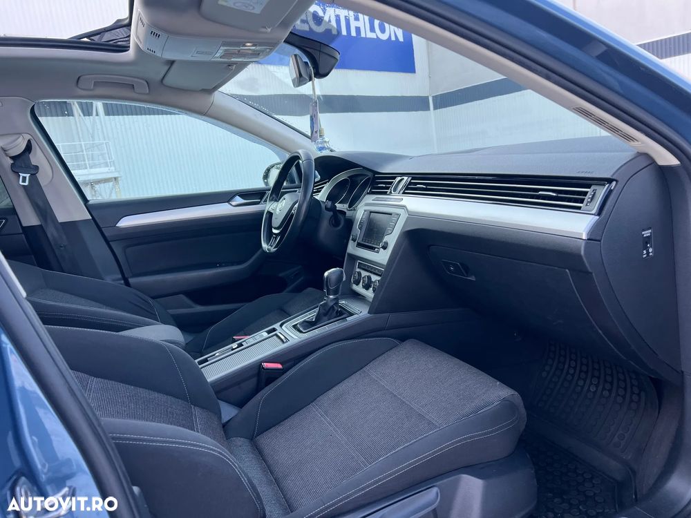 Volkswagen Passat 2.0 TDI DSG (BlueMotion Technology) Comfortline - 35