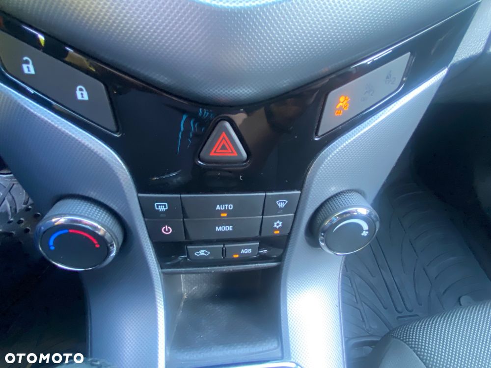 Chevrolet Cruze 2.0 D LTZ+ - 28