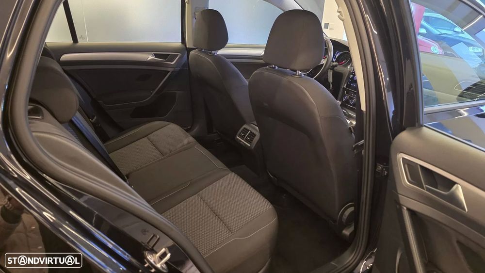 VW Golf 1.6 TDi Confortline - 42