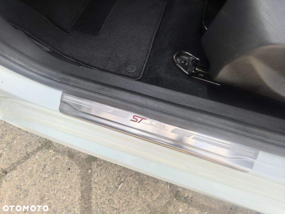 Ford Focus 1.0 EcoBoost ST-Line ASS - 31