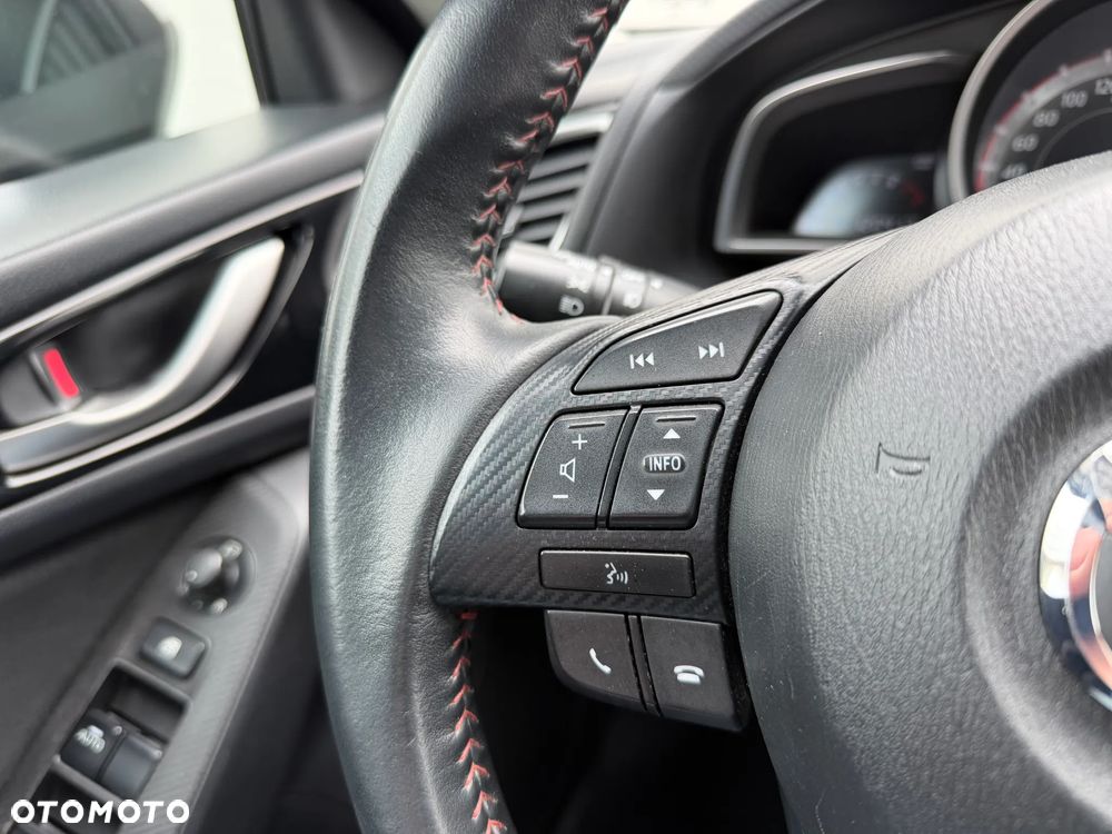 Mazda 3 SKYACTIV-G 120 NAKAMA - 31